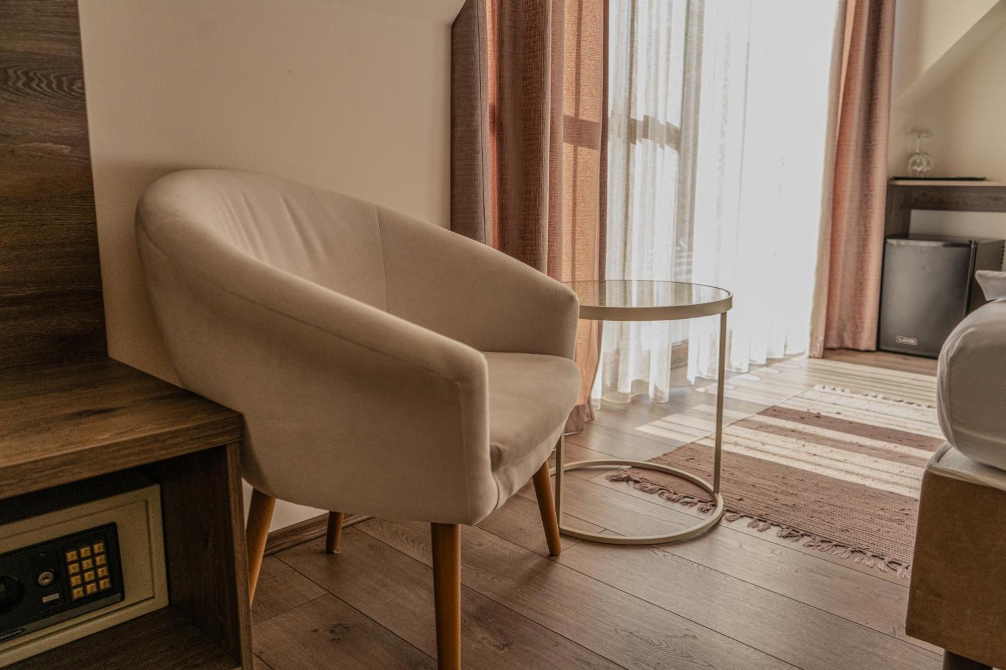 Dreko Panzio & Borbisztro Bed and Breakfast Győrújbarát Eksteriør billede