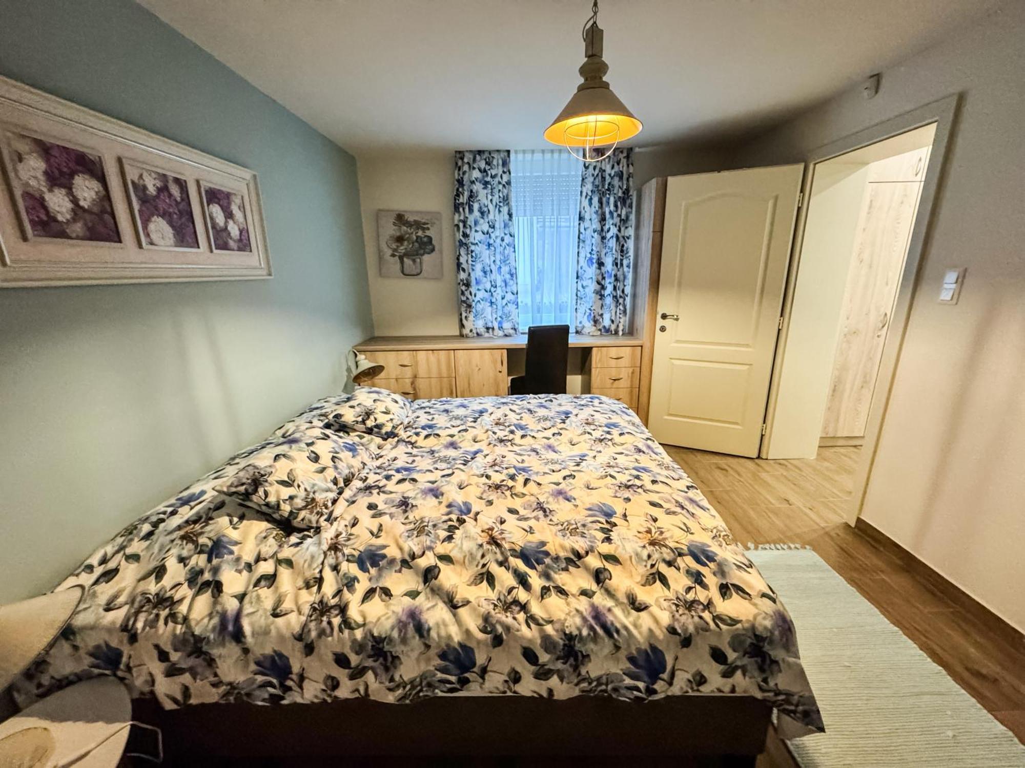 Dreko Panzio & Borbisztro Bed and Breakfast Győrújbarát Eksteriør billede