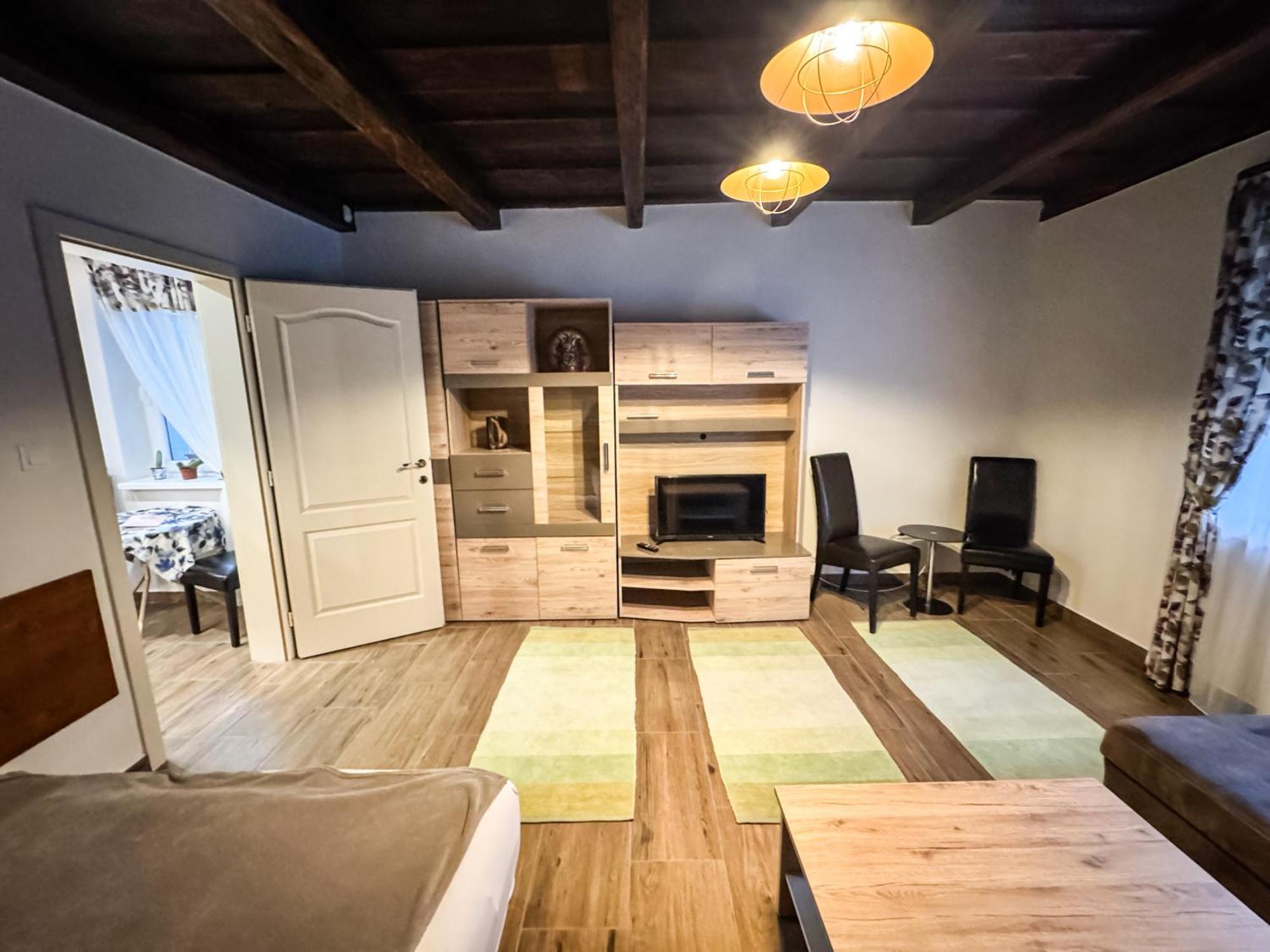Dreko Panzio & Borbisztro Bed and Breakfast Győrújbarát Eksteriør billede